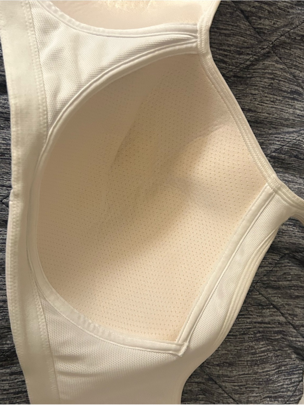 Vanity Fair® Full Figure Wire Free Sport Bra - 71500 - Picture 12 of 14